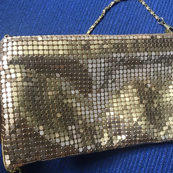 Gold Elizabeth Arden Clutch - Picture 6 of 6